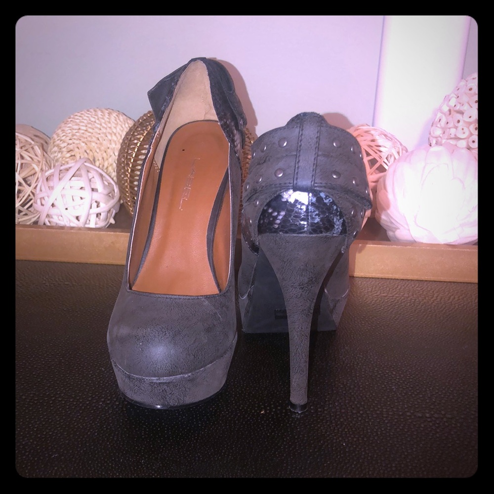 Gorgeous Grey Heels